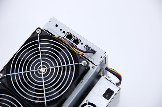 1166 pro 72th Sha256 algorithme Avalon Miner 81Th/S 3400W